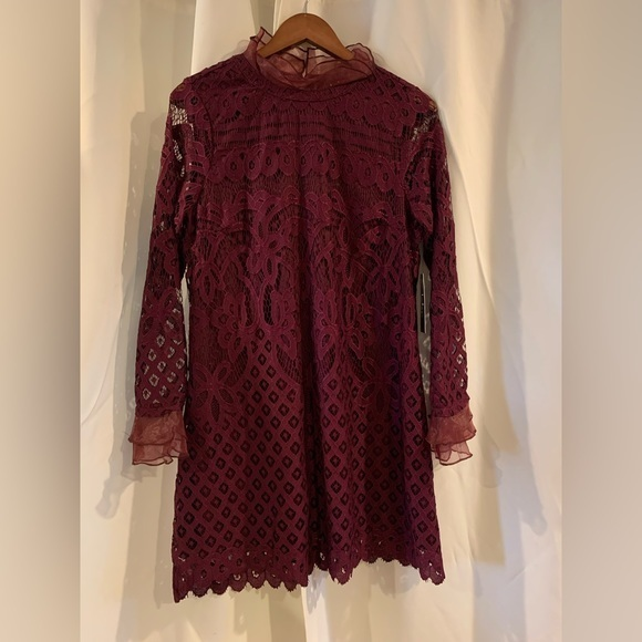 Lulus Womens Love And Joy Shift Dress Burgundy Floral Lace‎ Keyhole Lined M New - Picture 1 of 4